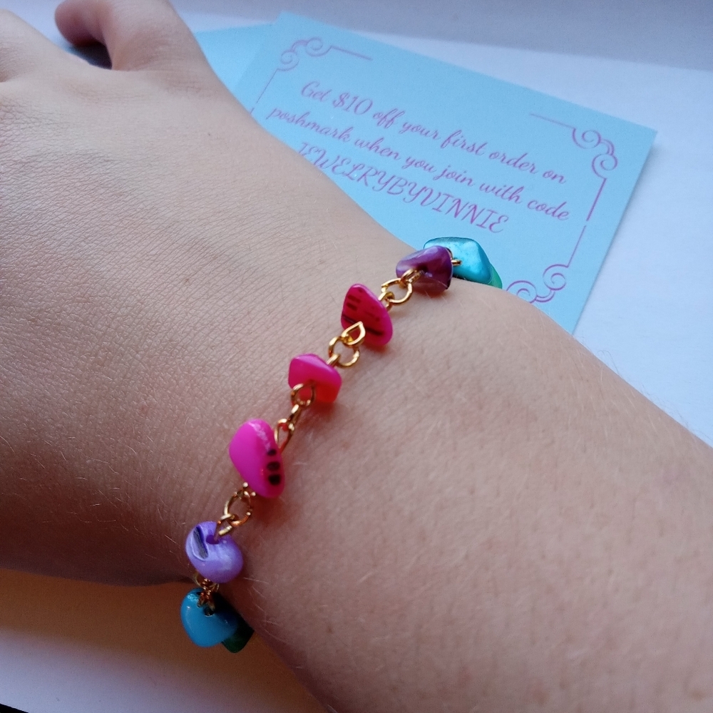 Hand Crafted Multicolor Beaded Bracelet - Picture 8 of 10